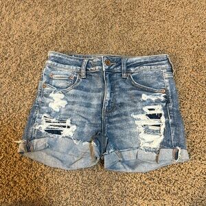 American Eagle destructive denim shorts.